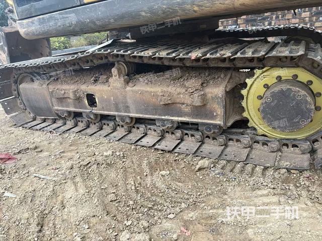 右側(cè)履帶整體?（行走機構(gòu)）