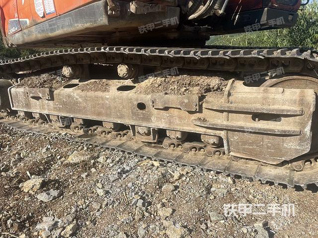 左導(dǎo)向輪（行走機(jī)構(gòu)）