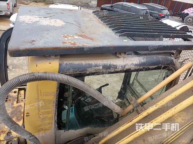 駕駛室頂部（整機(jī)外觀）