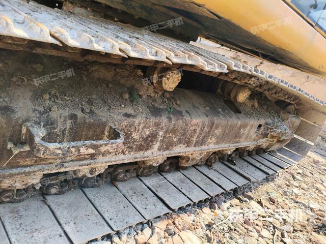 左側(cè)履帶整體?（行走機(jī)構(gòu)）