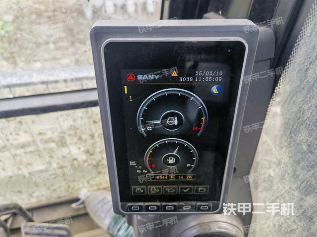 顯示屏?(駕駛室部分) 顯示屏?(駕駛室部分)