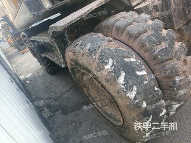 左導(dǎo)向輪(行走機(jī)構(gòu)) 左導(dǎo)向輪(行走機(jī)構(gòu))