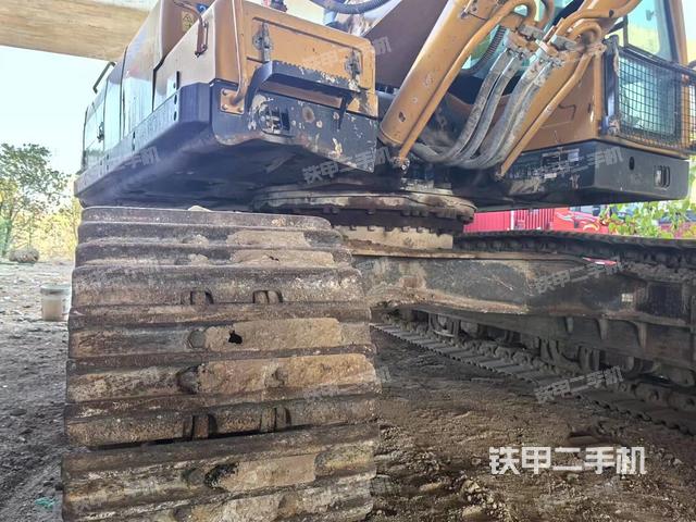 大臂根部?斜視（工作和回轉(zhuǎn)裝置）