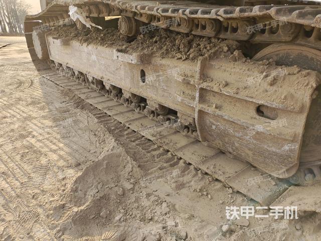 右側(cè)行走馬達(dá)蓋板(行走機(jī)構(gòu)) 右側(cè)行走馬達(dá)蓋板(行走機(jī)構(gòu))
