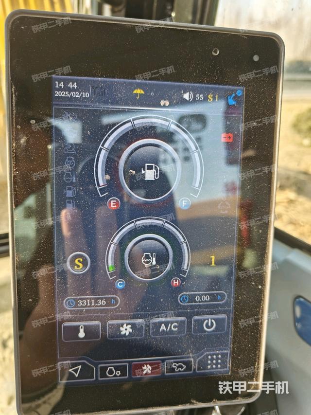 ?駕駛室正側(cè)（駕駛室部分）