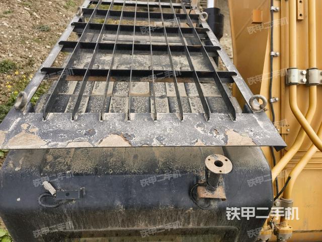 駕駛室頂部俯視(上車部件) 駕駛室頂部俯視(上車部件)