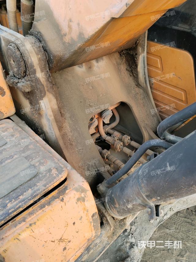 大臂根部?斜視（工作和回轉(zhuǎn)裝置）