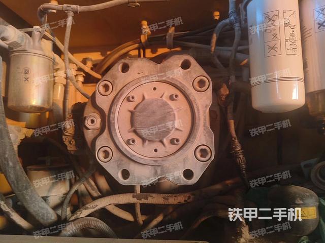 液壓泵斜45?左（大件艙室）