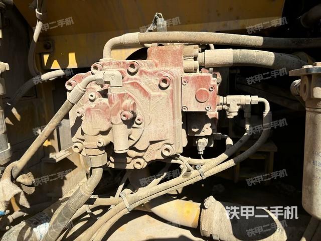 液壓泵斜45?左（大件艙室）