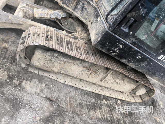 左側(cè)履帶整體?（行走機(jī)構(gòu)）