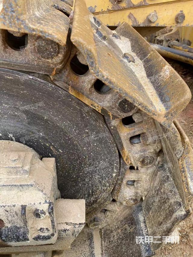 整机左侧（设备外观及核心部件）