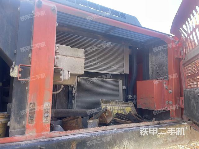 液壓泵室（大件艙室）