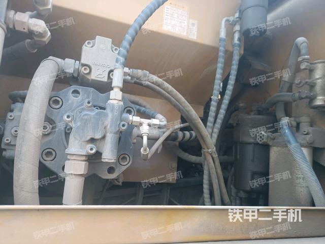 液壓泵室(大件艙室) 液壓泵室(大件艙室)