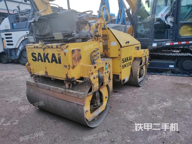 右后45°（壓路機整機外觀）