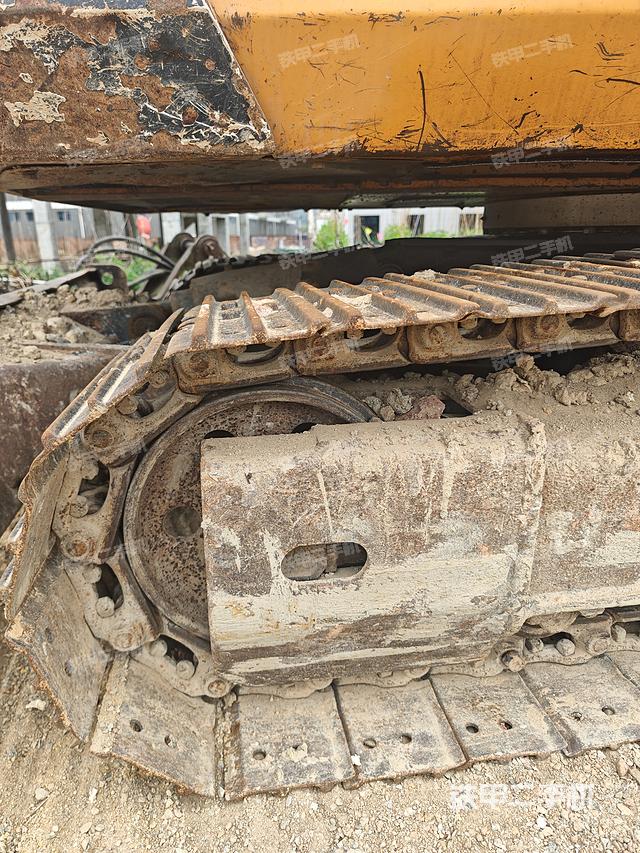 驾驶室整体（整机外观）