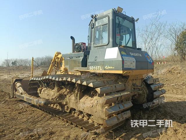 整機右側(cè)(設(shè)備外觀及核心部件) 整機右側(cè)(設(shè)備外觀及核心部件)