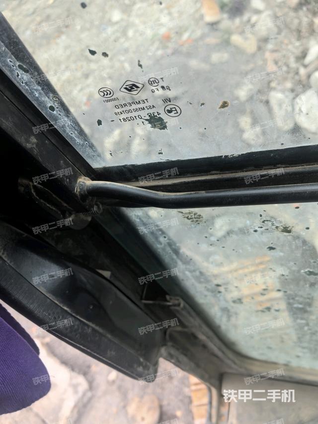 后窗玻璃角標(biāo)（駕駛室部分）