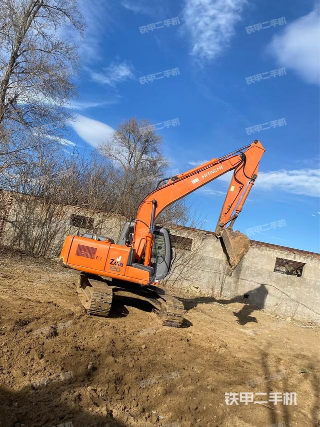 整機(jī)右后45°(整機(jī)外觀) 整機(jī)右后45°(整機(jī)外觀)