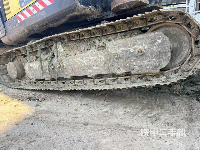 单侧履带整体（整机外观）