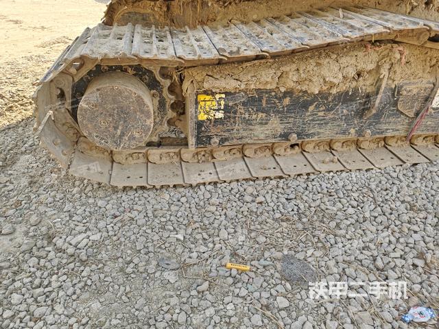 右側(cè)履帶整體?（行走機構(gòu)）