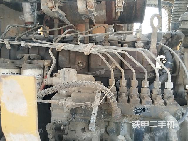 發(fā)動機右側(cè)（整機外觀及大件）