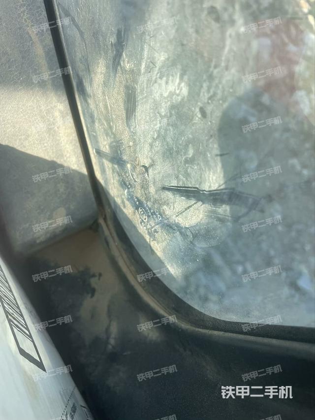 駕駛室左后45度（駕駛室部分）