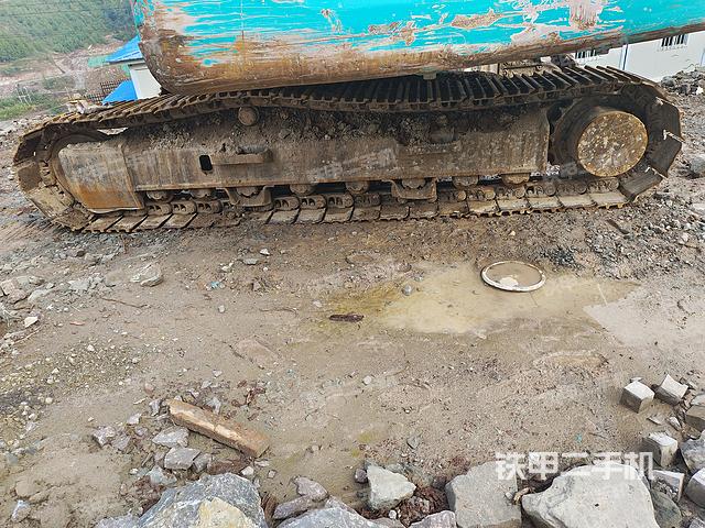 單側(cè)履帶整體（整機(jī)外觀）