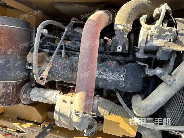 發(fā)動機(jī)整體俯視(整機(jī)外觀) 發(fā)動機(jī)整體俯視(整機(jī)外觀)