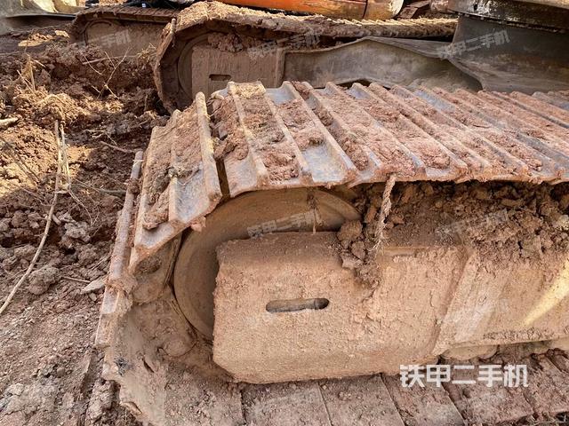 左側(cè)履帶整體?（行走機(jī)構(gòu)）