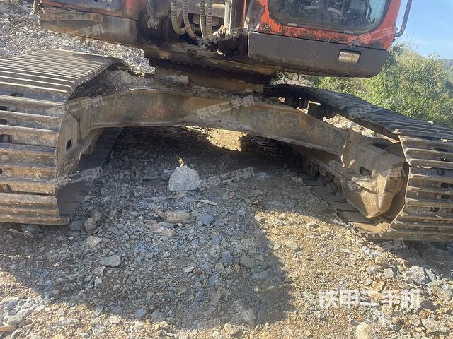 鏟斗右后整體（工作和回轉(zhuǎn)裝置）