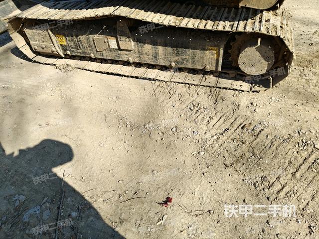 左側(cè)履帶整體?（行走機(jī)構(gòu)）