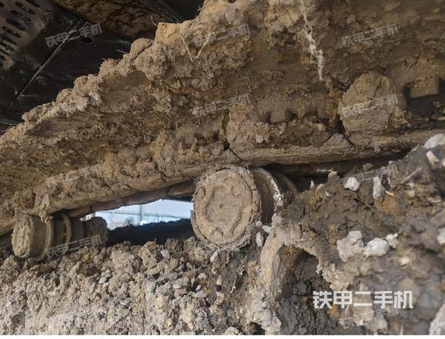 单侧履带整体（整机外观）