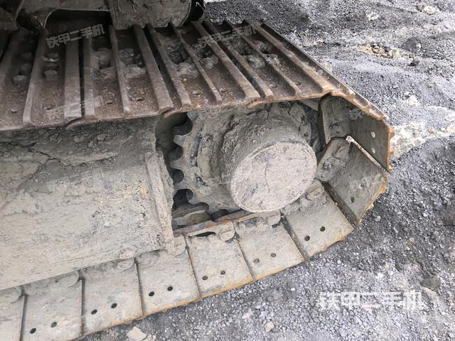 左驅(qū)動(dòng)輪（行走機(jī)構(gòu)）