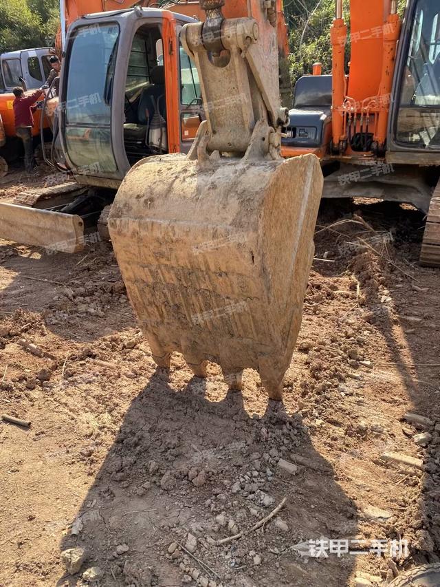 右側(cè)行走馬達(dá)蓋板（行走機(jī)構(gòu)）