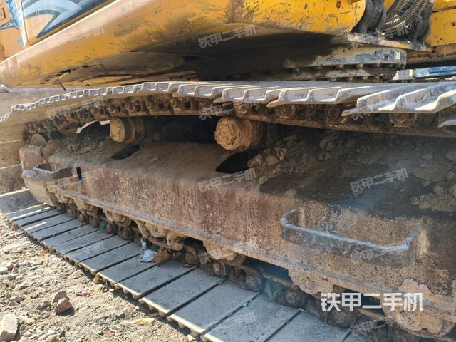 右側(cè)履帶整體（行走機(jī)構(gòu)）