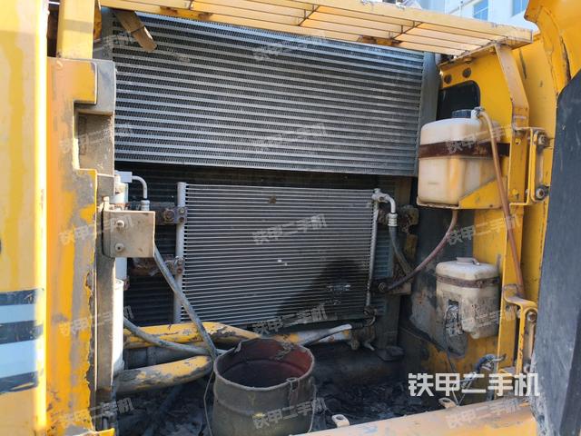 散熱器正面（大件艙室）