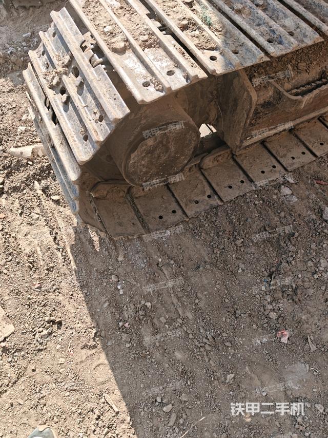 左驅(qū)動(dòng)輪（行走機(jī)構(gòu)）