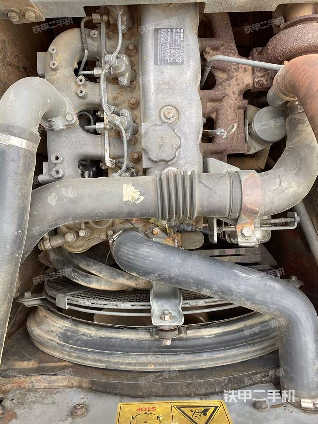 發(fā)動(dòng)機(jī)整體俯視(整機(jī)外觀) 發(fā)動(dòng)機(jī)整體俯視(整機(jī)外觀)