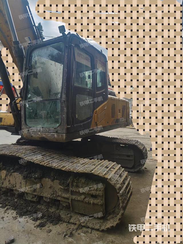 驾驶室整体（整机外观）