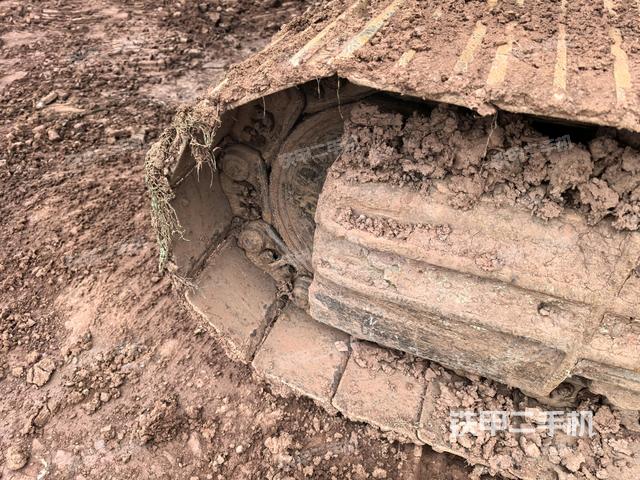 右側(cè)行走馬達(dá)蓋板(行走機(jī)構(gòu)) 右側(cè)行走馬達(dá)蓋板(行走機(jī)構(gòu))