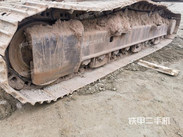 左側(cè)履帶整體?（行走機(jī)構(gòu)）