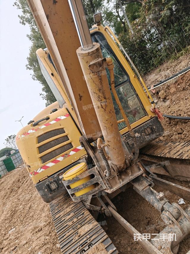 小臂整體右前（工作和回轉(zhuǎn)裝置）