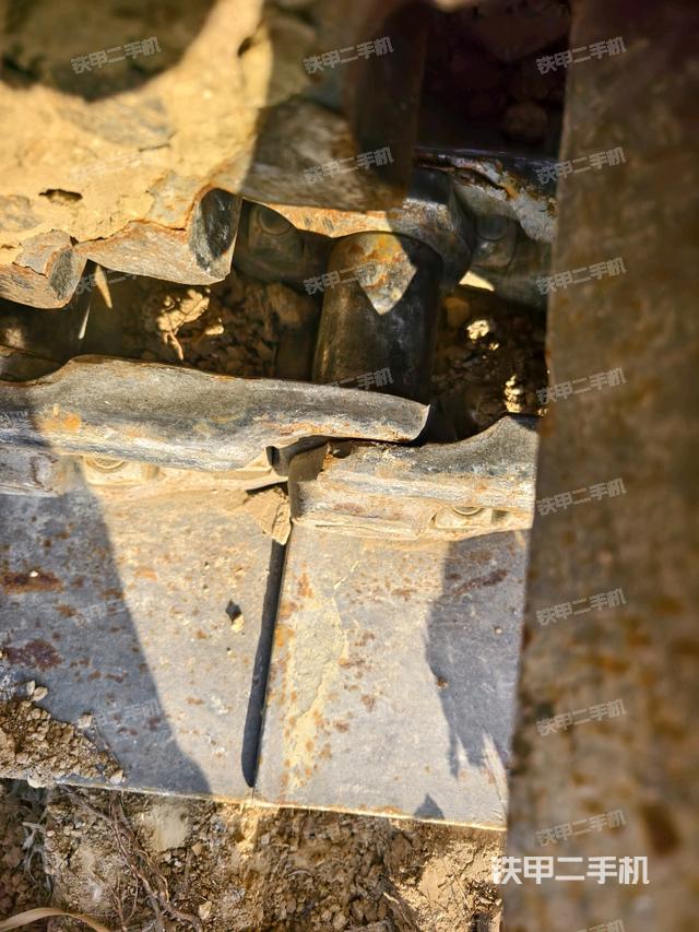 右側(cè)行走馬達(dá)蓋板（行走機(jī)構(gòu)）