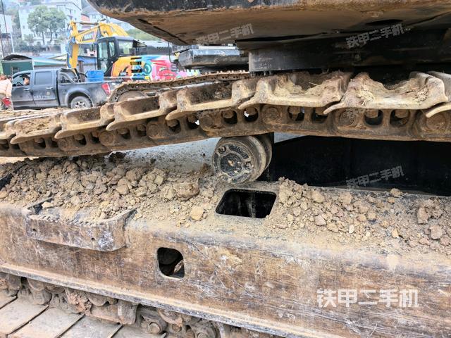 左側(cè)履帶整體?（行走機構(gòu)）