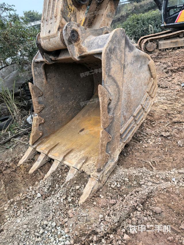 小臂整體左后（工作和回轉(zhuǎn)裝置）