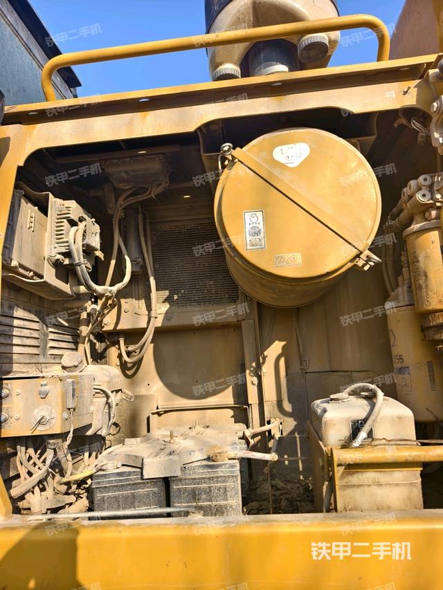 散熱器正面（大件艙室）