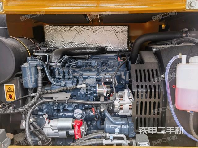 發(fā)動機室(上車部件) 發(fā)動機室(上車部件)