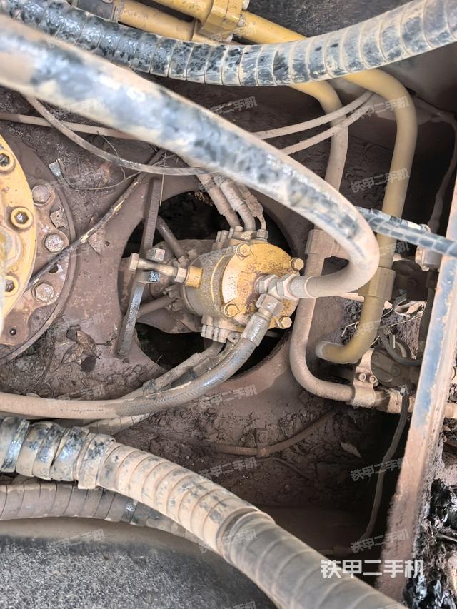 駕駛室頂部俯視(上車部件) 駕駛室頂部俯視(上車部件)