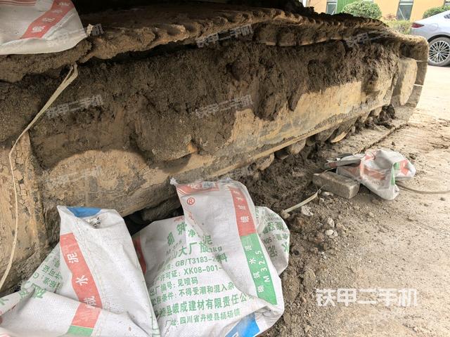 左側行走馬達蓋板（行走機構）