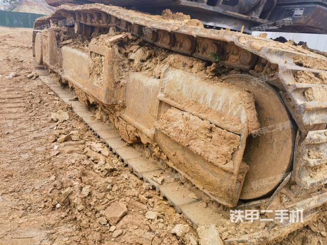 右側(cè)履帶整體（行走機構(gòu)）